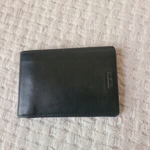 Tumi Black Leather Card Holder Wallet